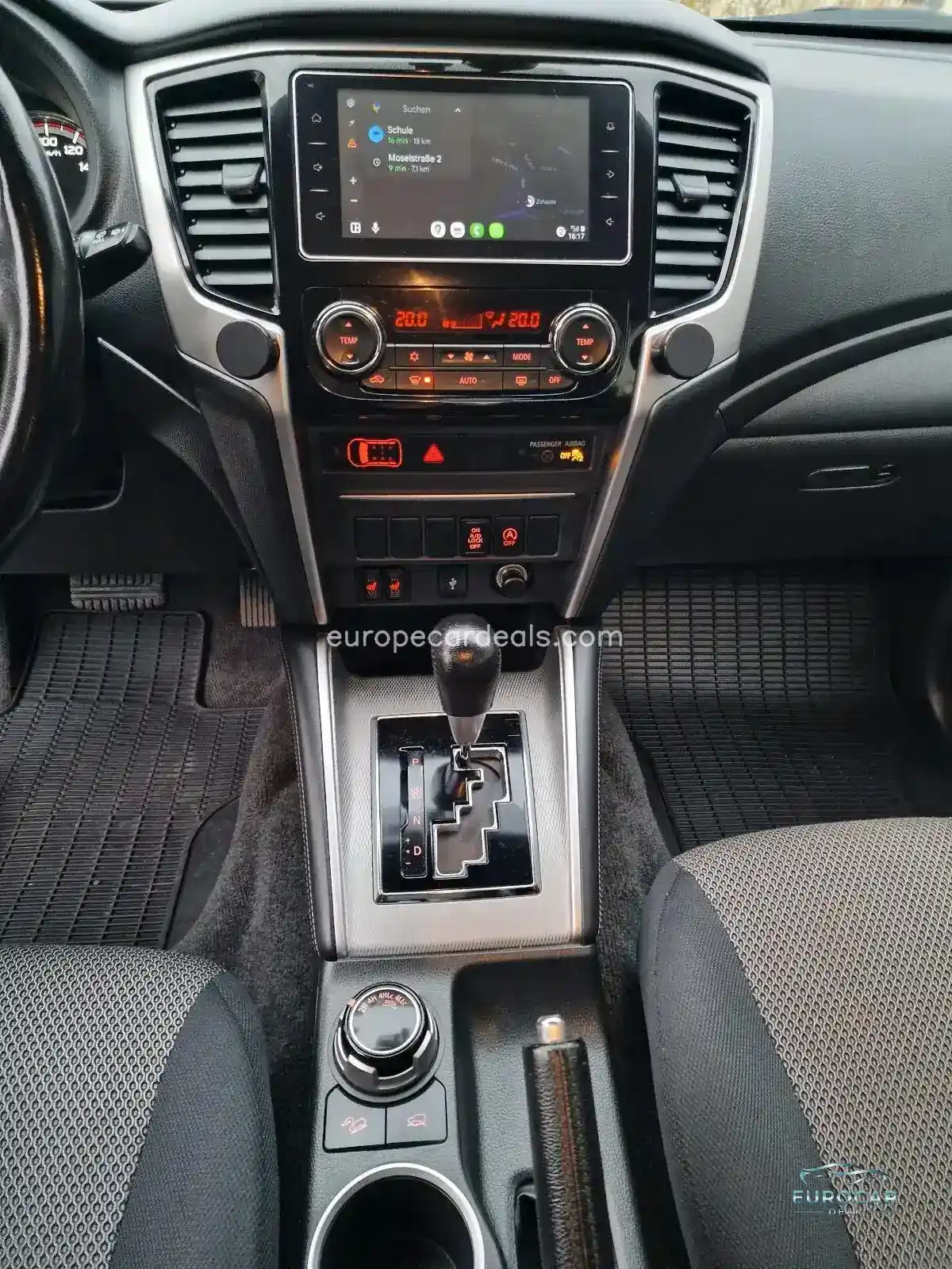 Mitsubishi L200
