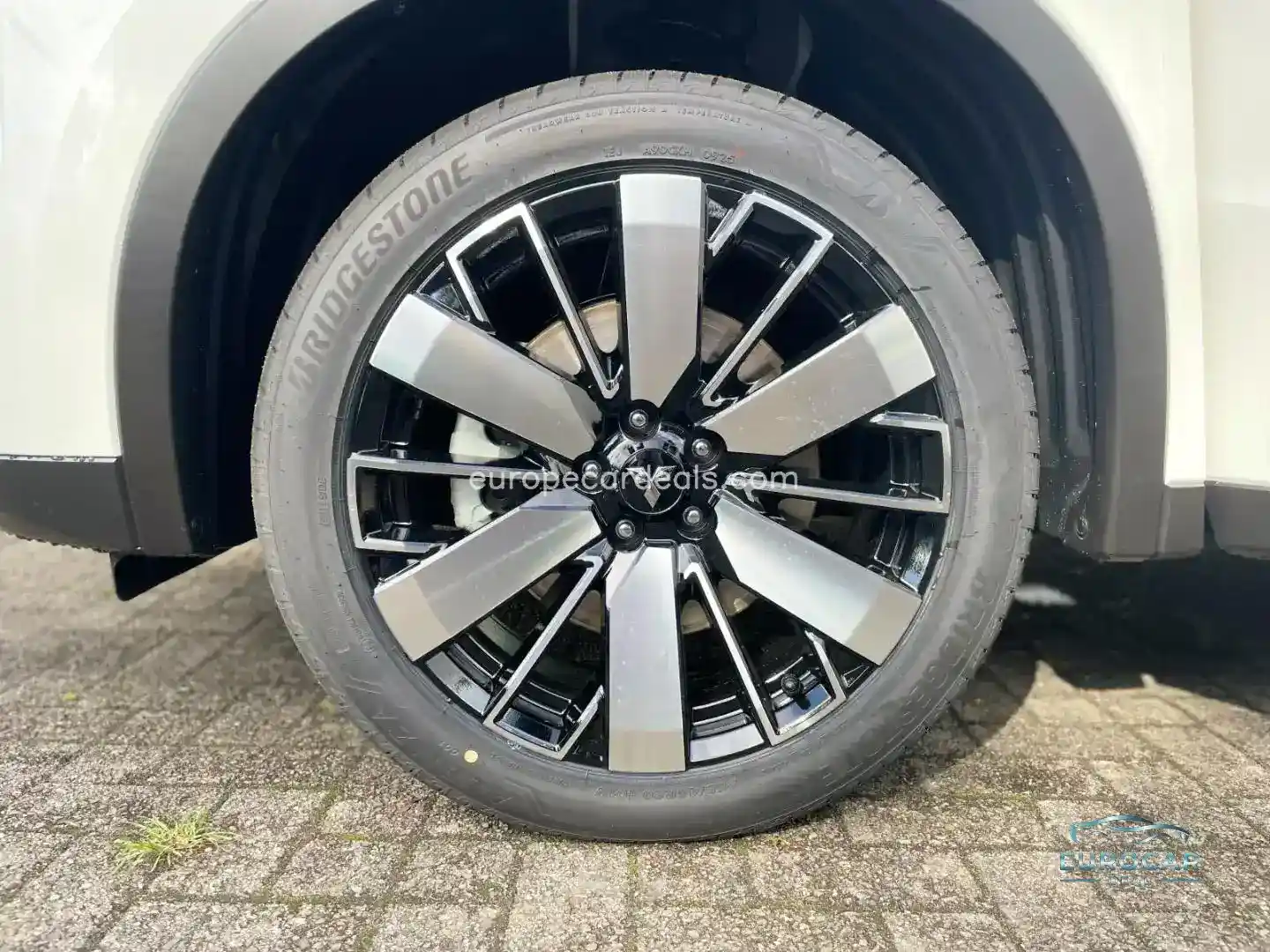 Mitsubishi Plug-in Hybrid Outlander