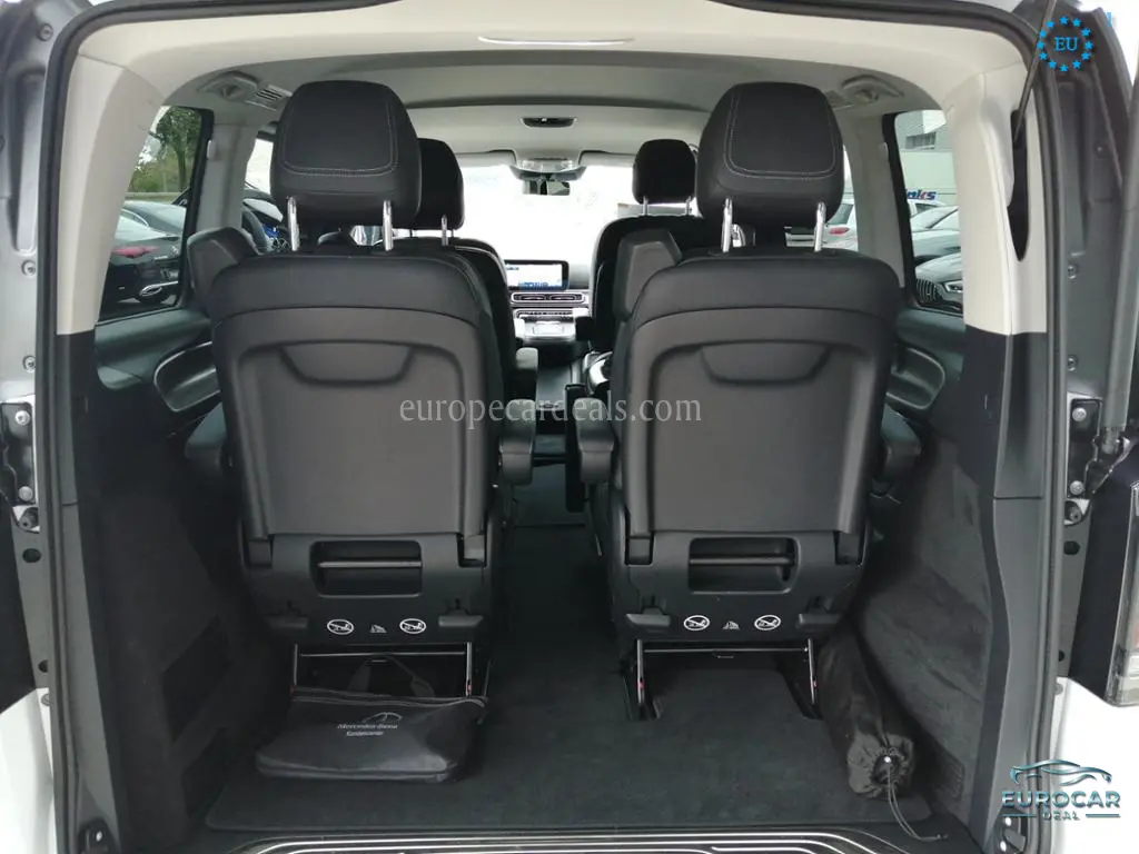 Mercedes-Benz V 220