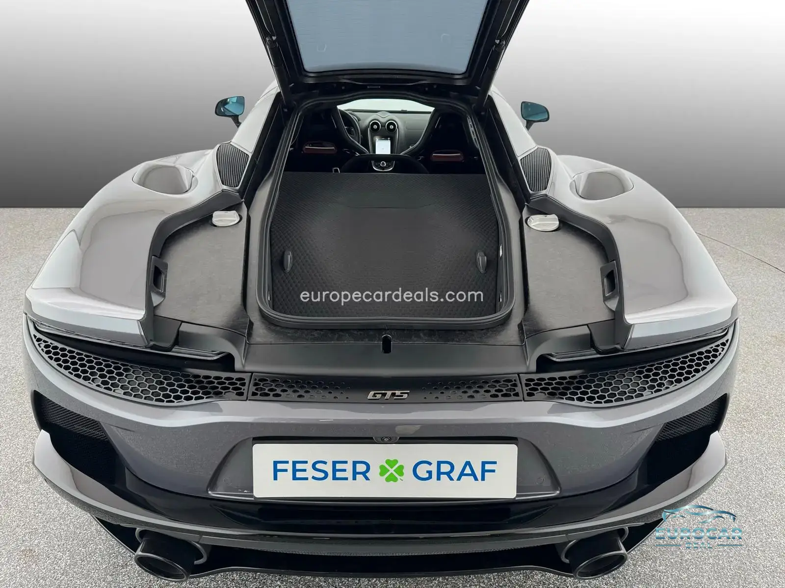 McLaren GT