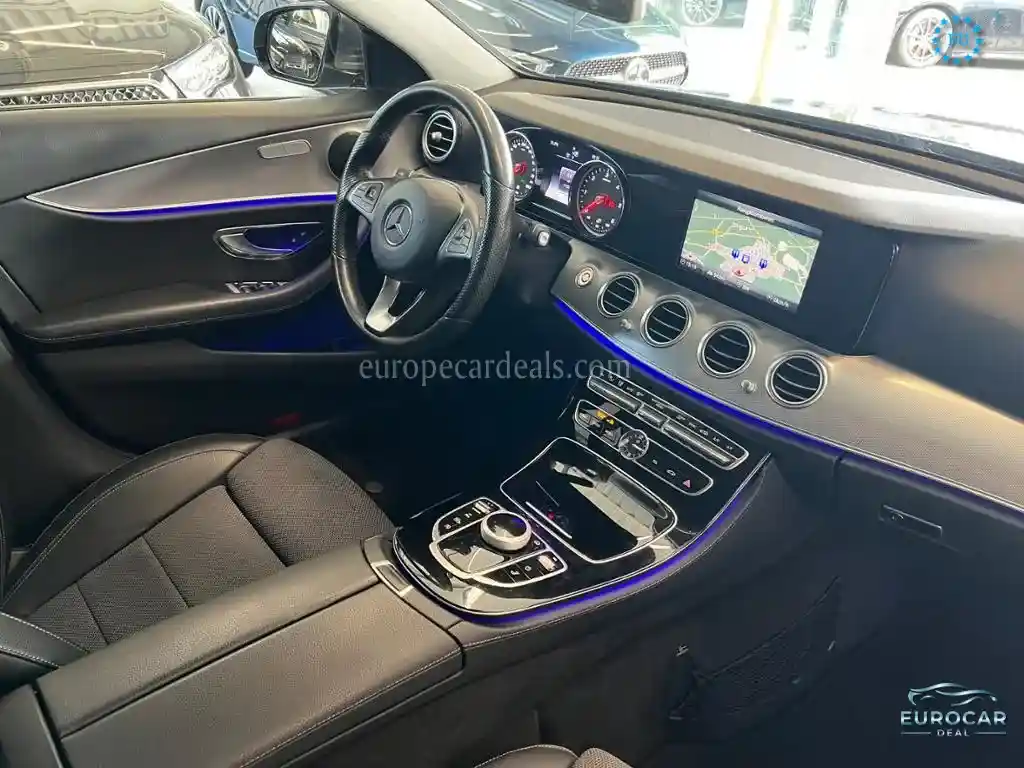 Mercedes-Benz E 220