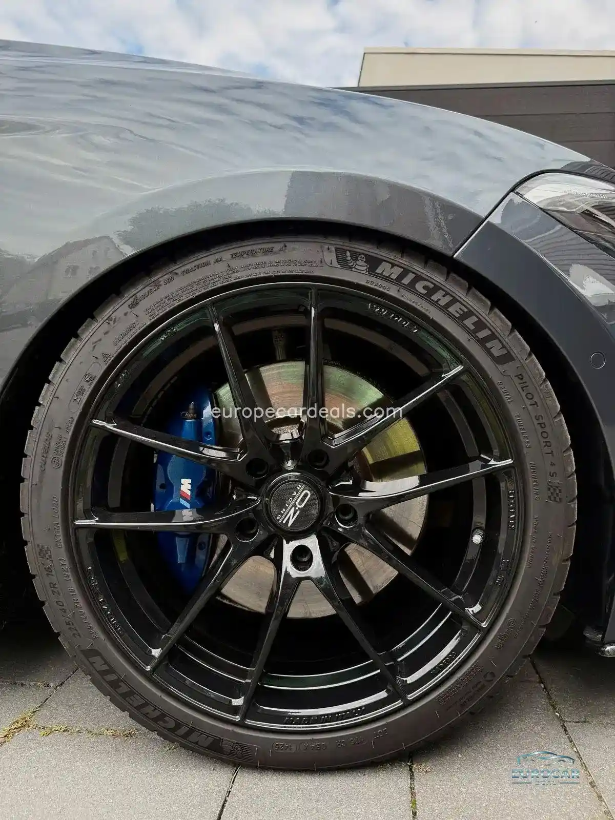 BMW M140i