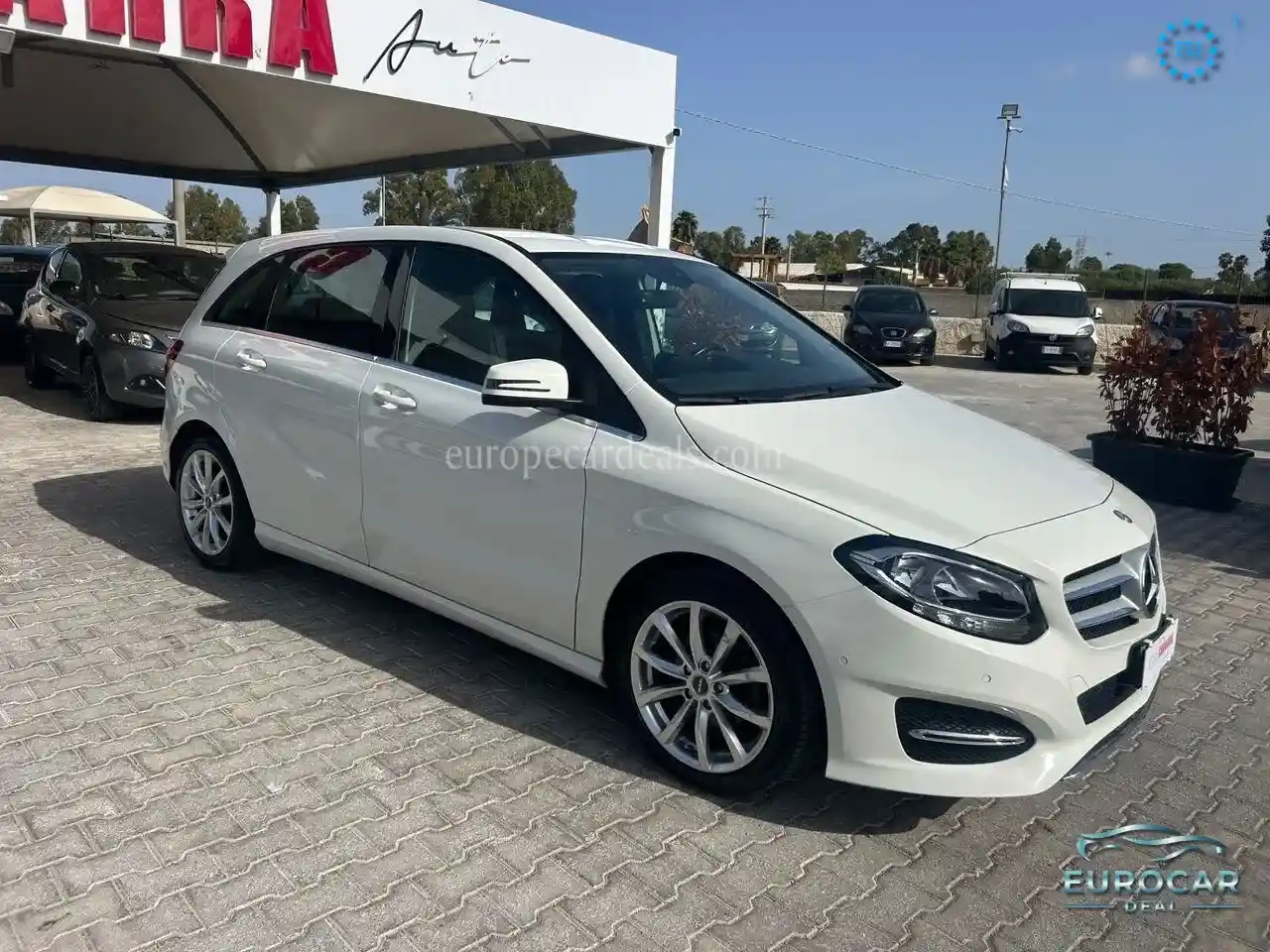 Mercedes-Benz B 180