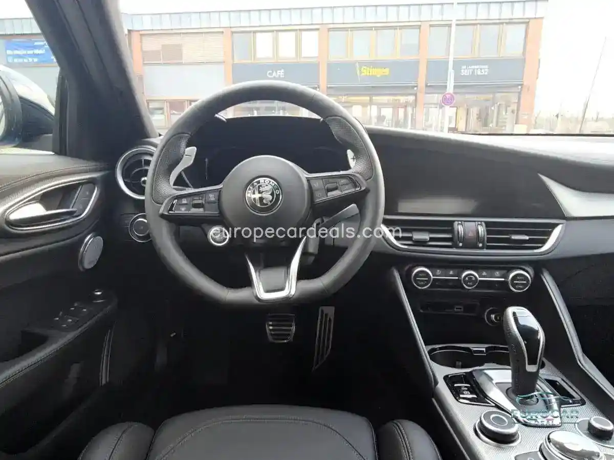 Alfa Romeo Giulia