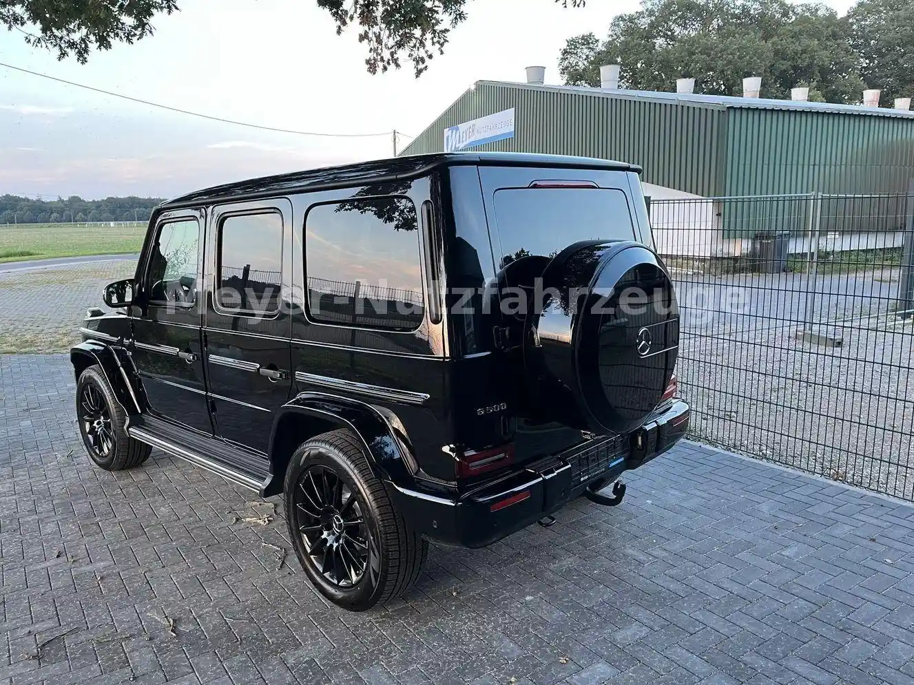 Mercedes-Benz G 500