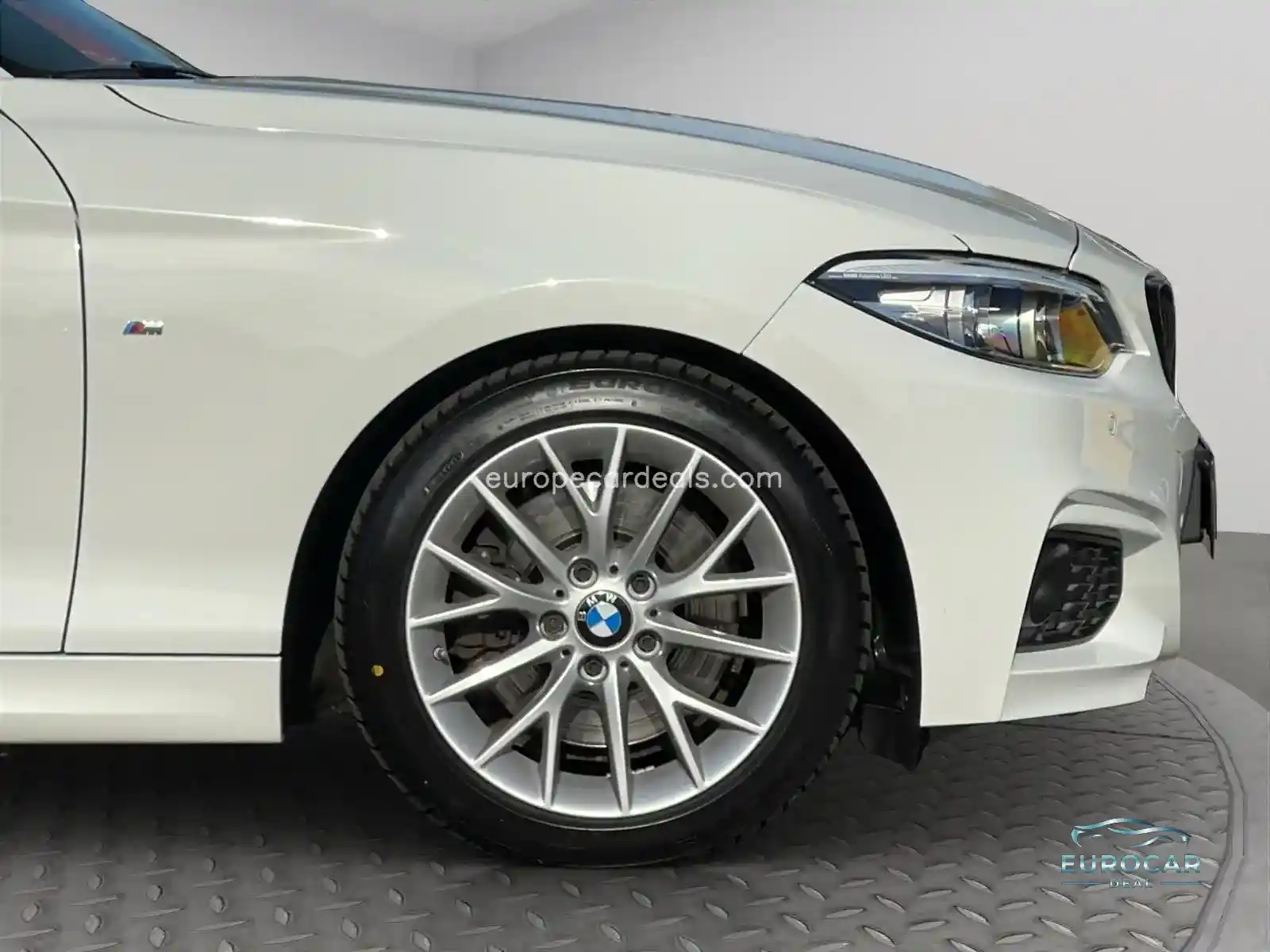 BMW 230