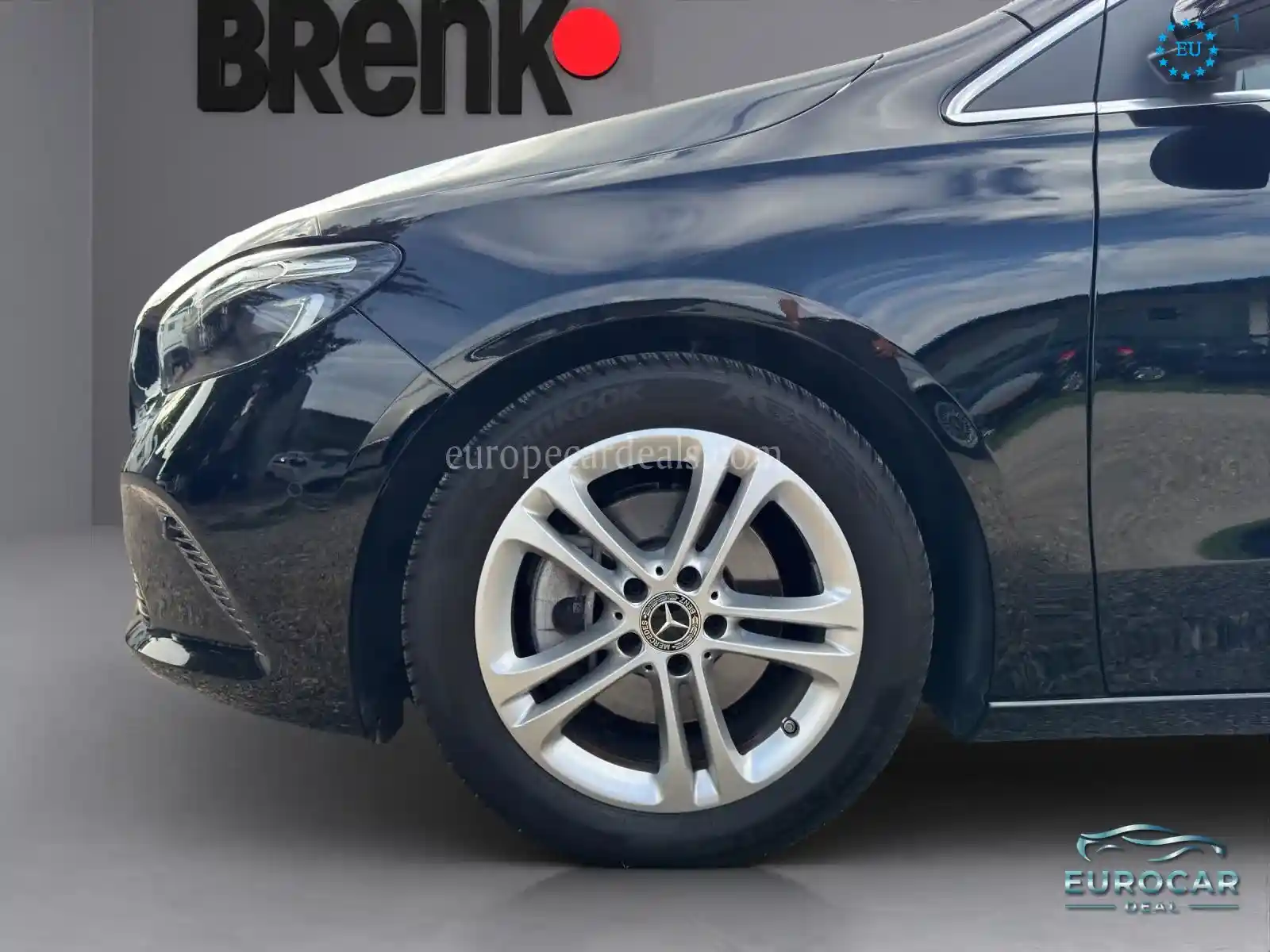 Mercedes-Benz B 180