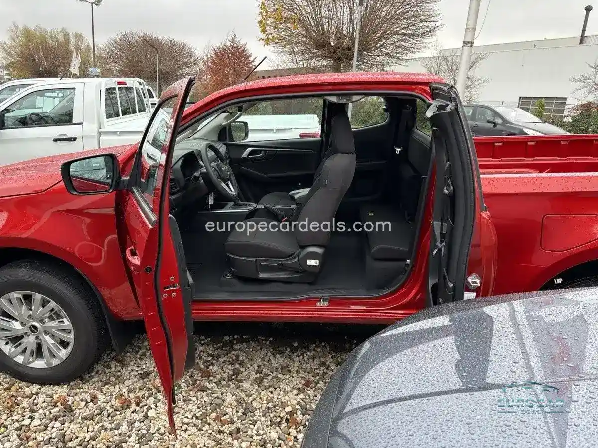 1.9 D EXTENDED CAB LS 4WD AT MY25