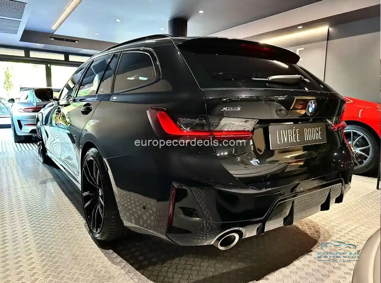 BMW 330