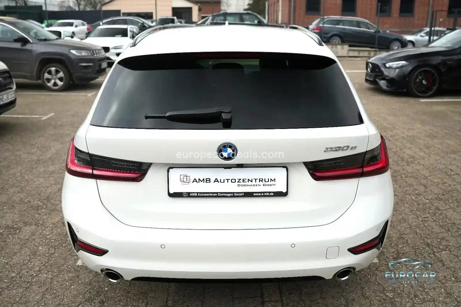 BMW 330