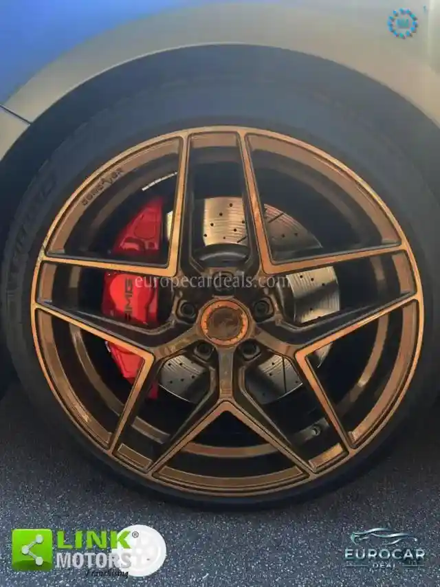 Mercedes-Benz A 45 AMG