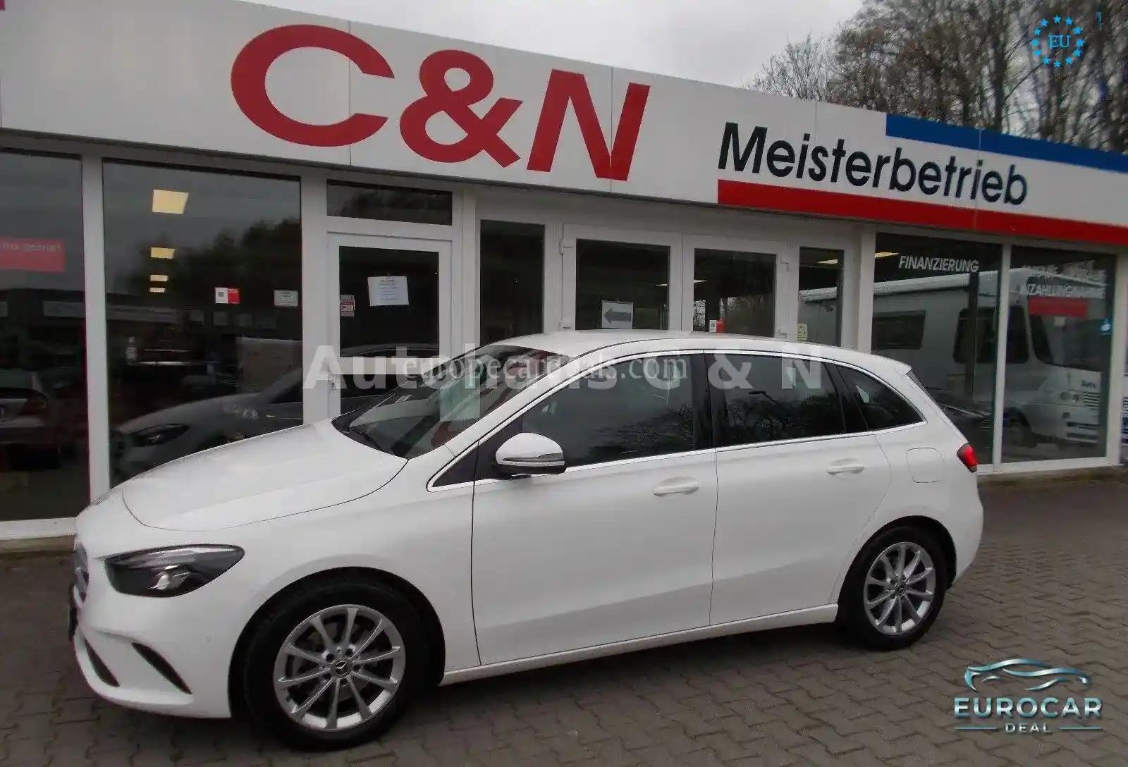 Mercedes-Benz B 200