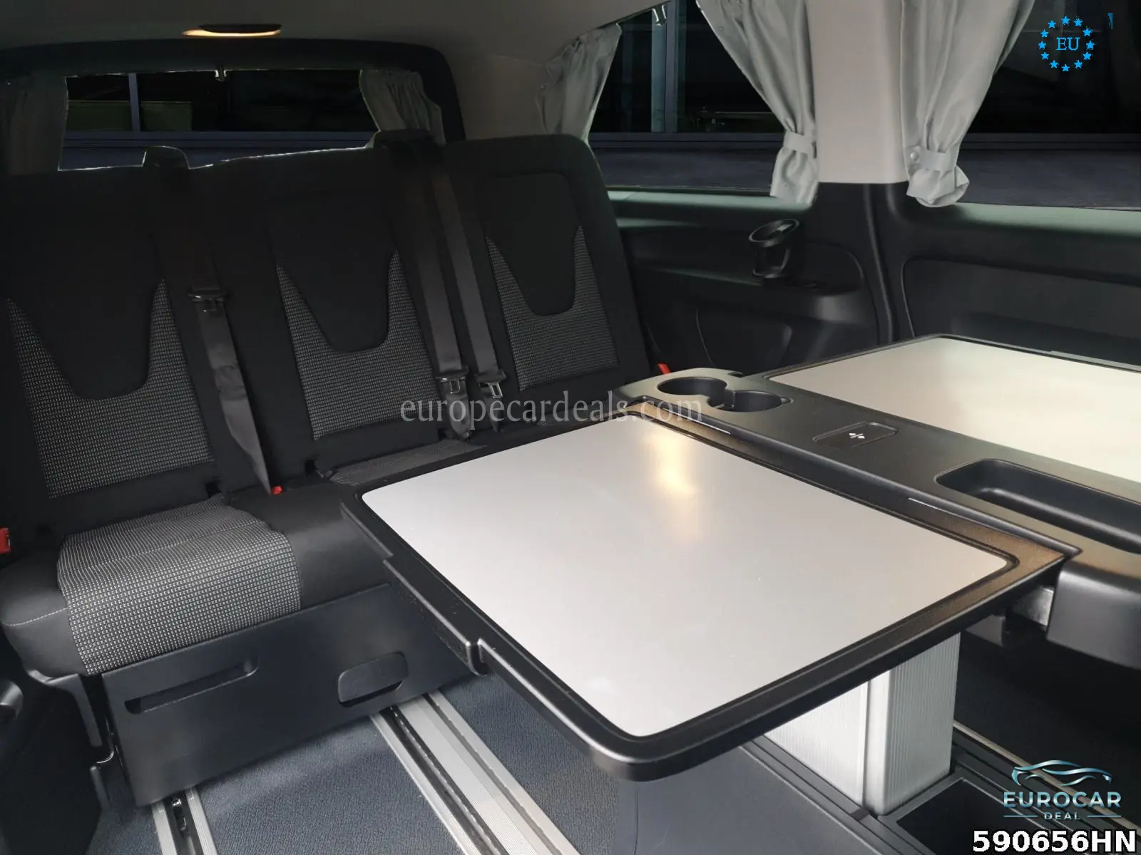 Mercedes-Benz V 220