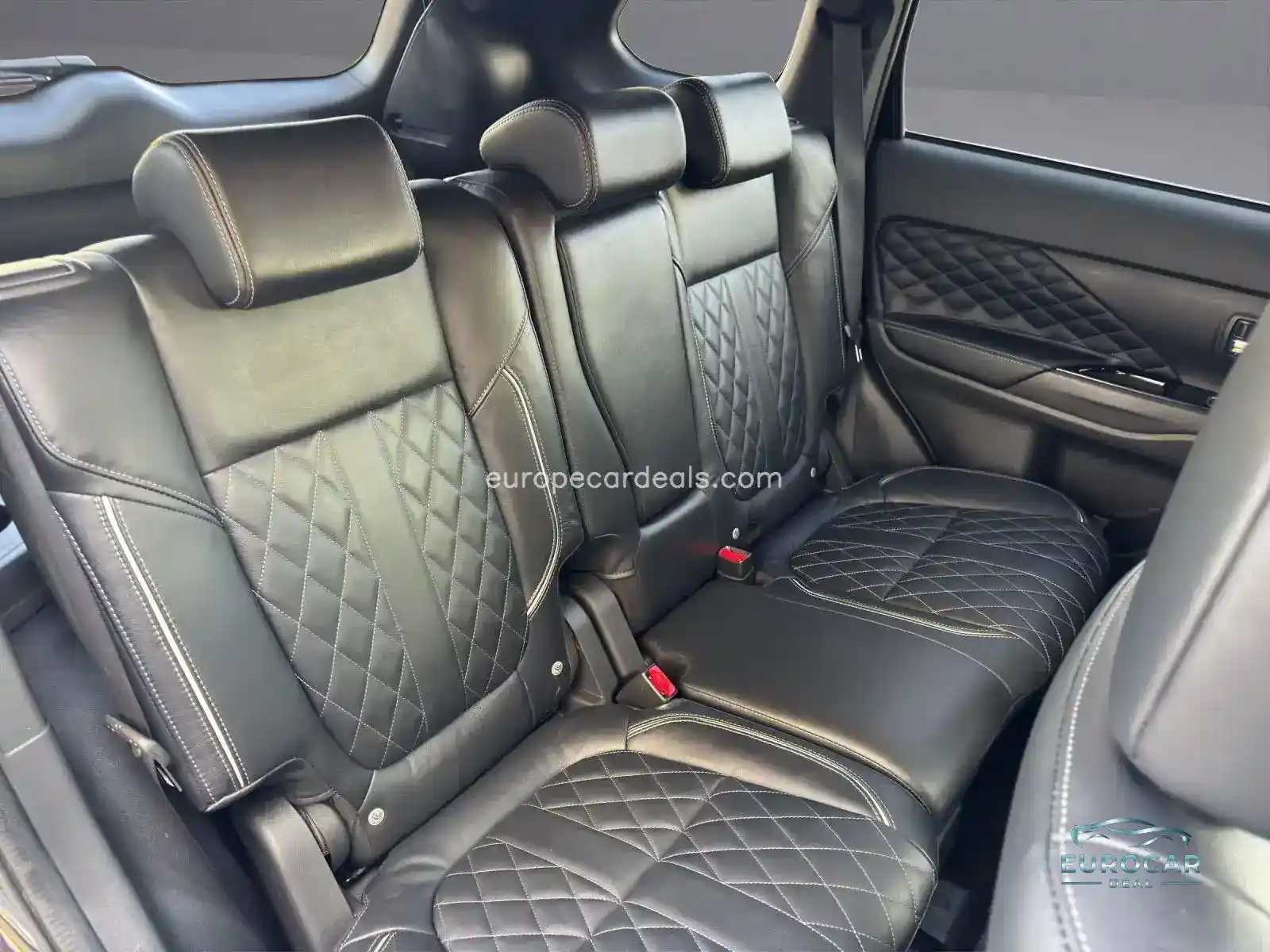 Mitsubishi Plug-in Hybrid Outlander