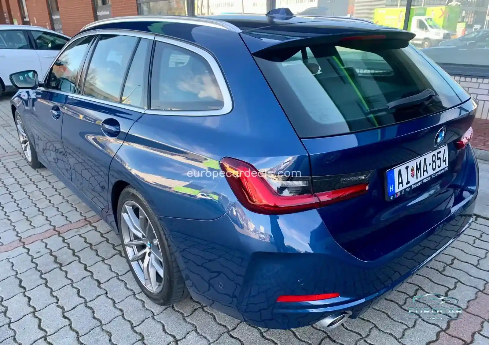 BMW 330