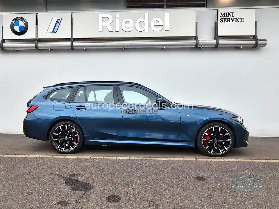 BMW 330