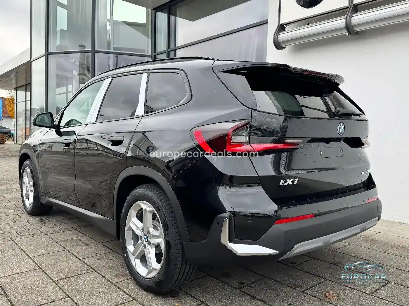 BMW iX1