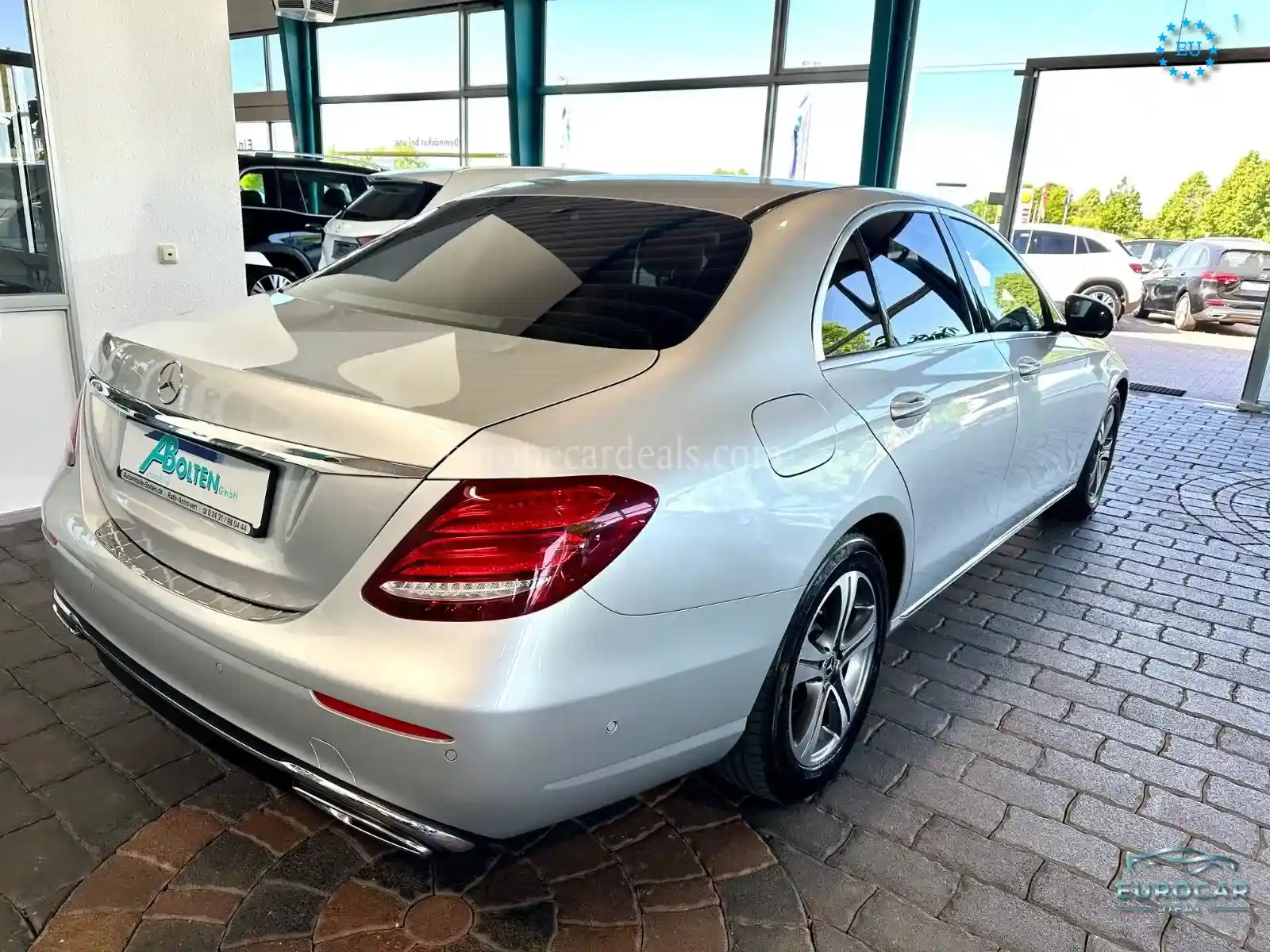 Mercedes-Benz E 200