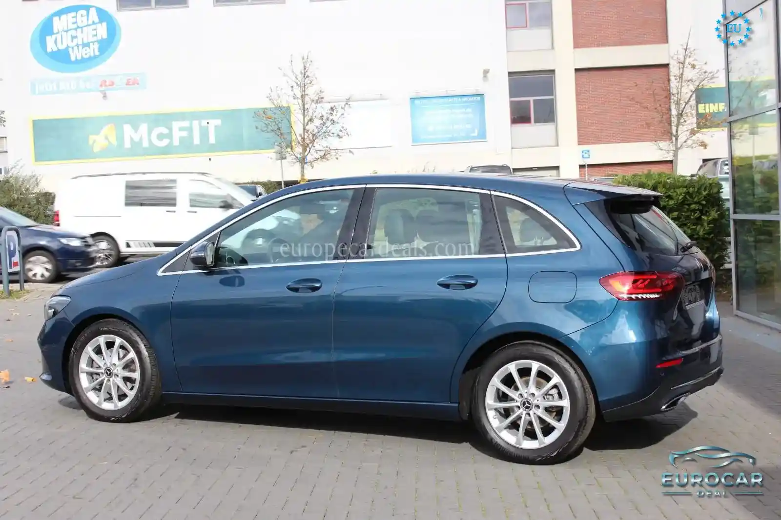 Mercedes-Benz B 180