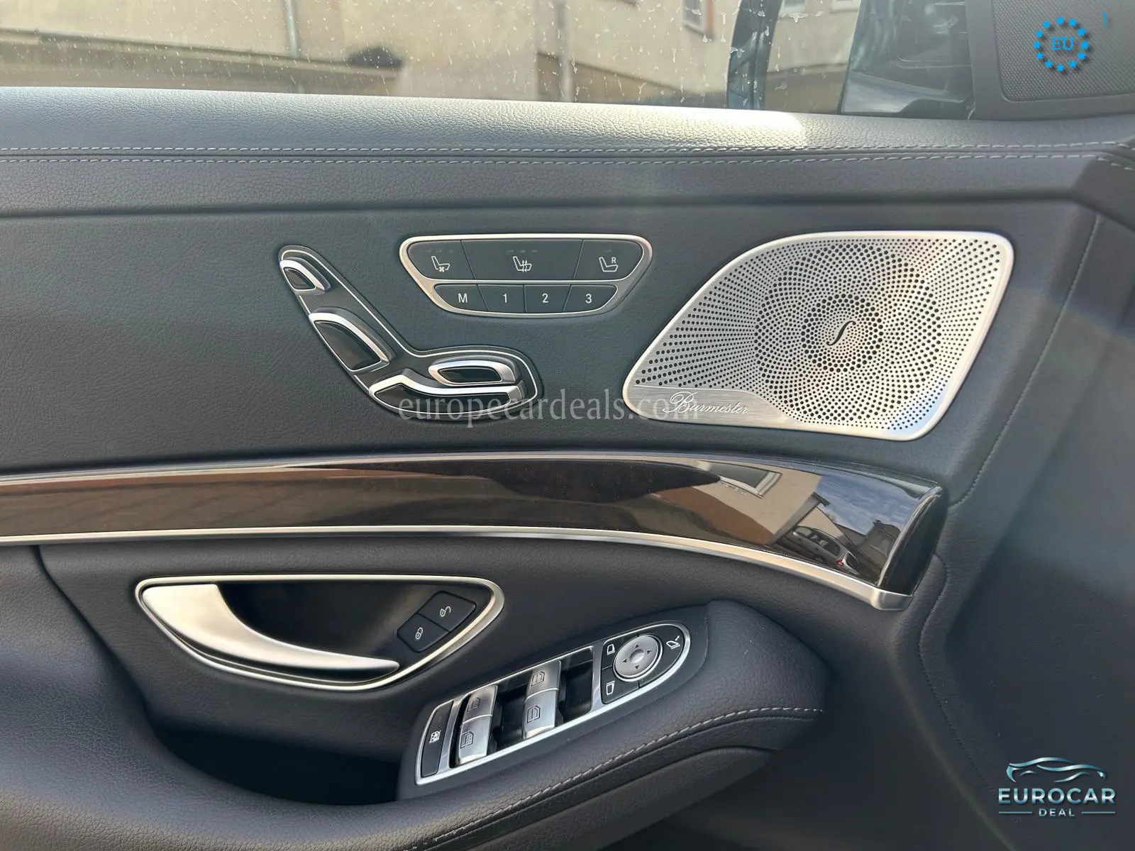 Mercedes-Benz S 560