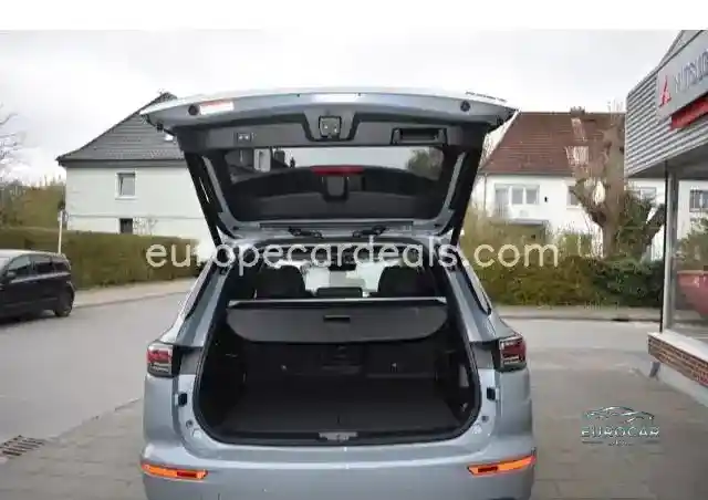 Mitsubishi Plug-in Hybrid Outlander