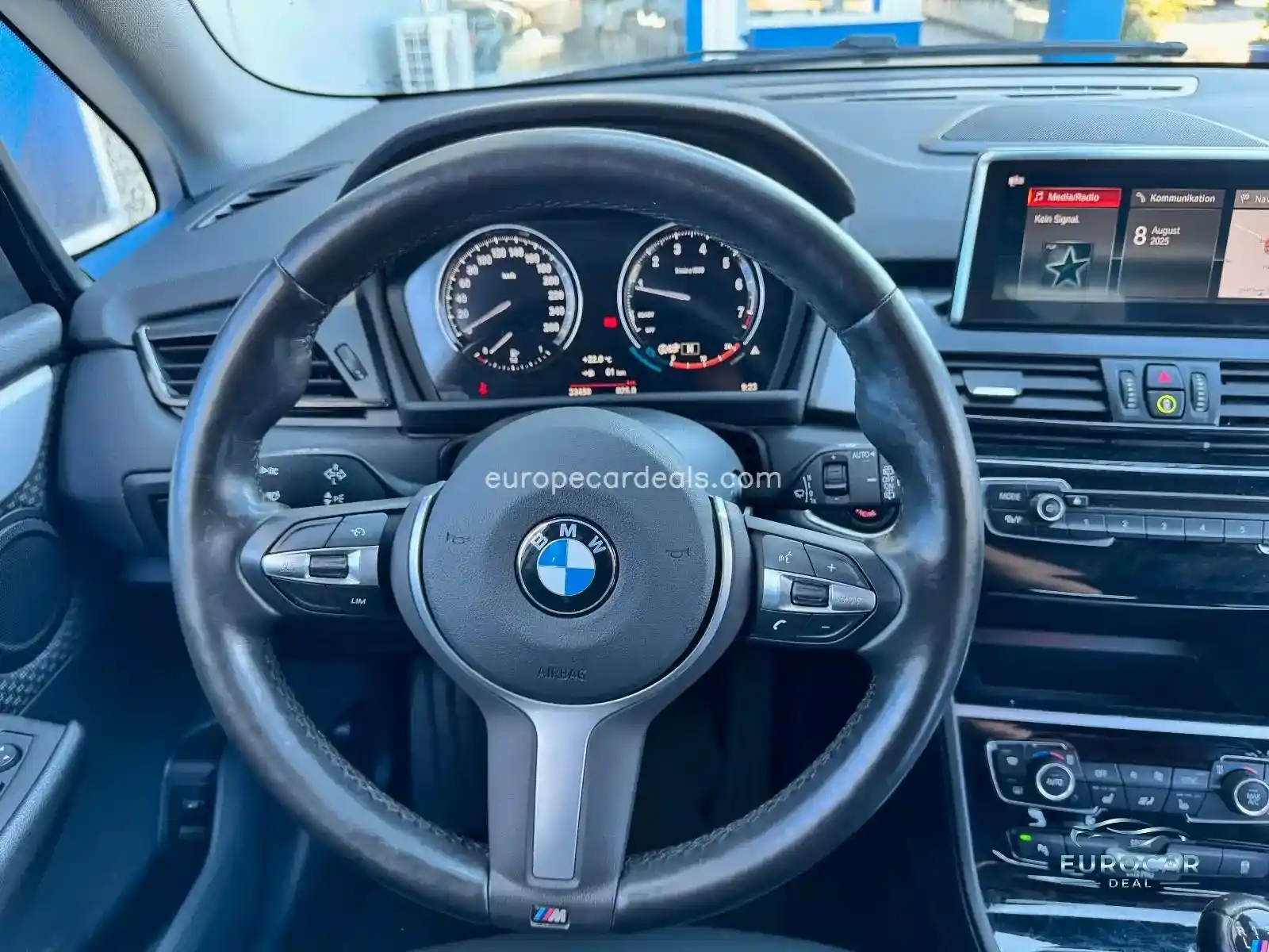 BMW 218