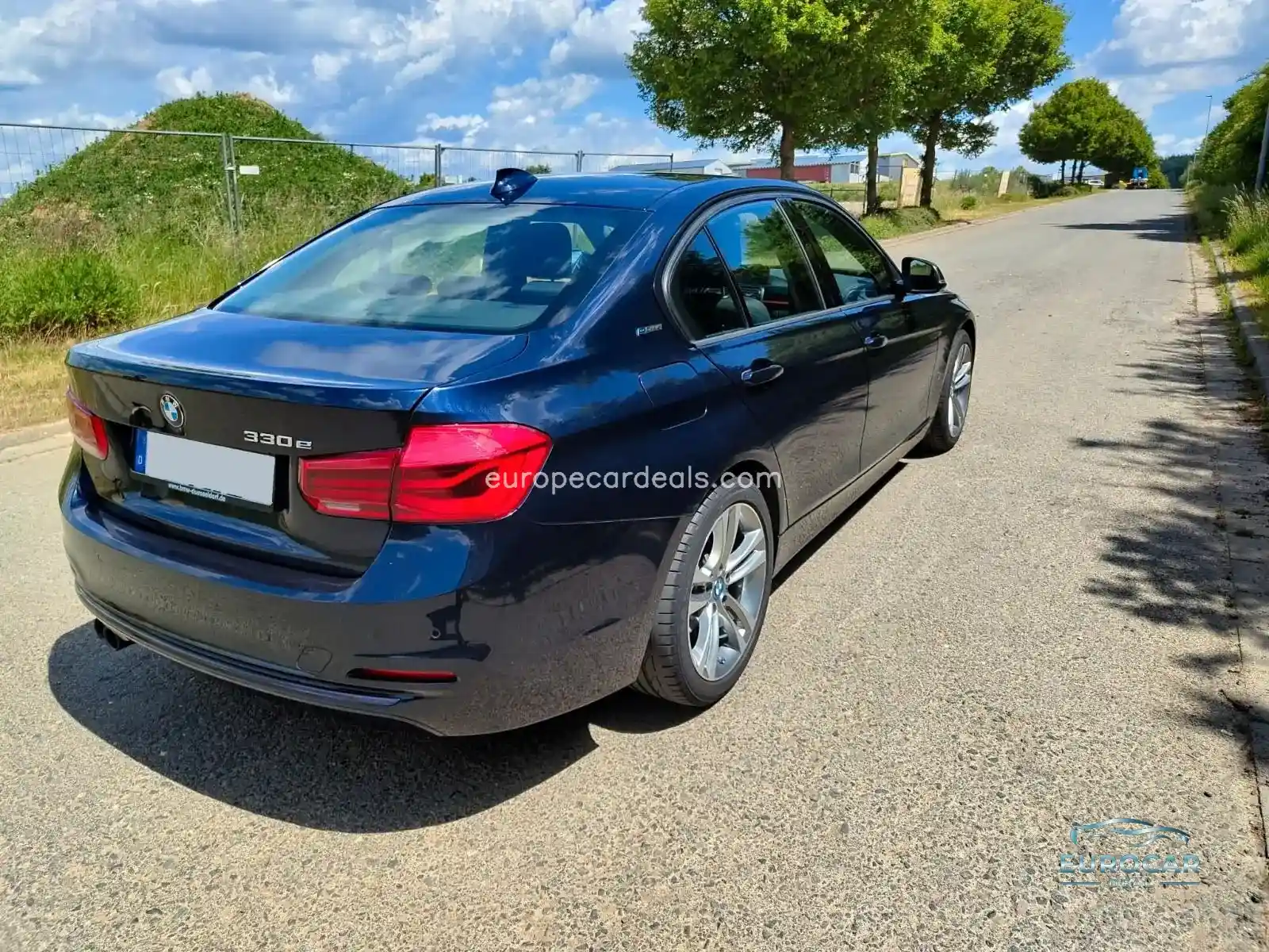 BMW 330