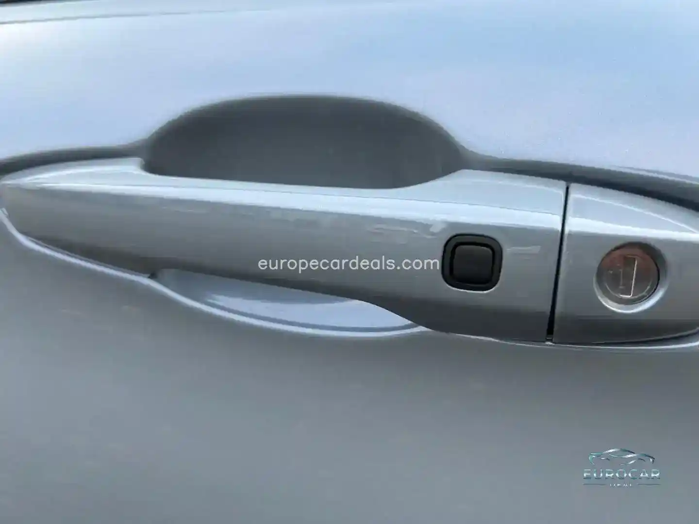 Mitsubishi Plug-in Hybrid Outlander