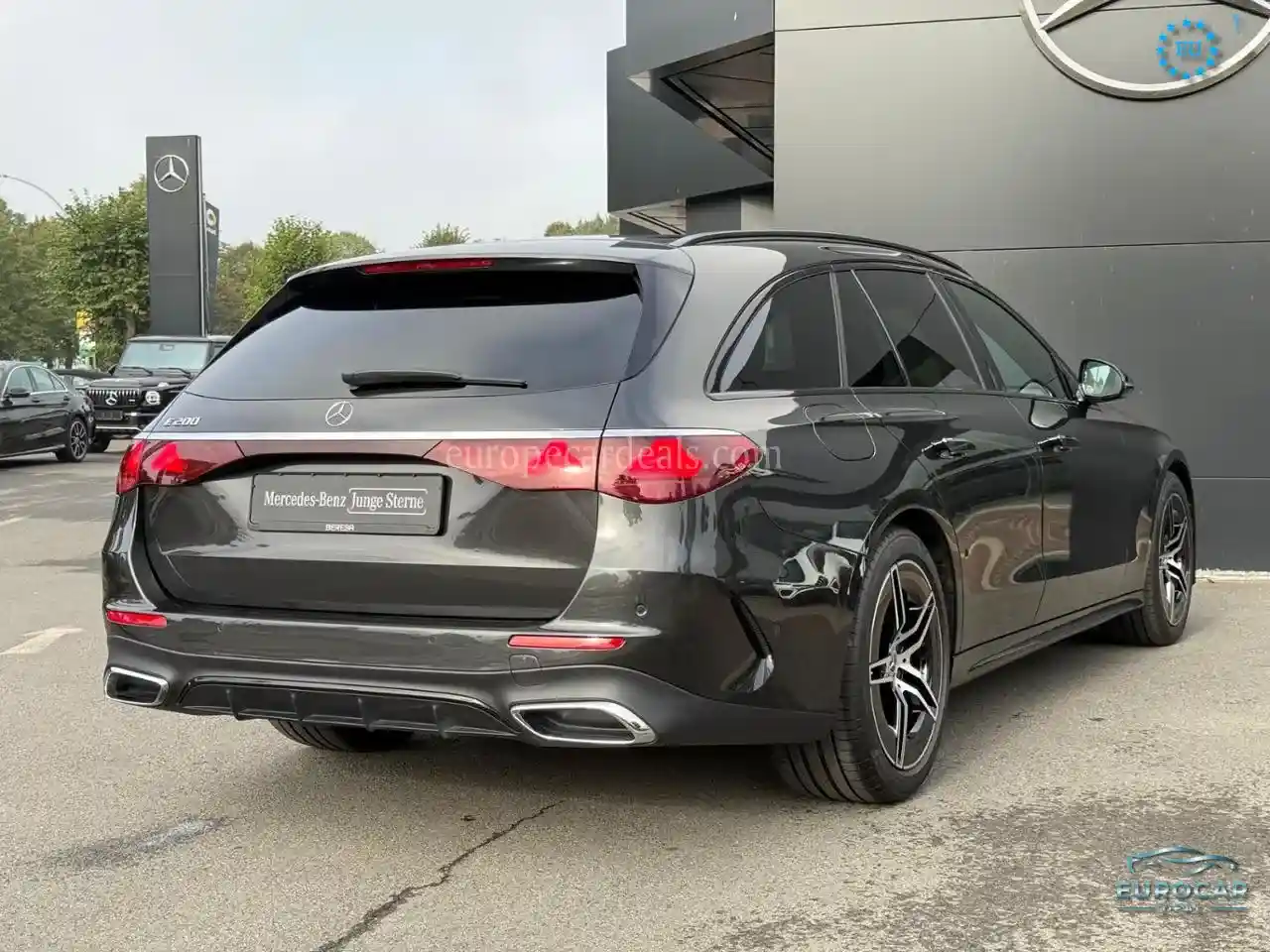 Mercedes-Benz E 200