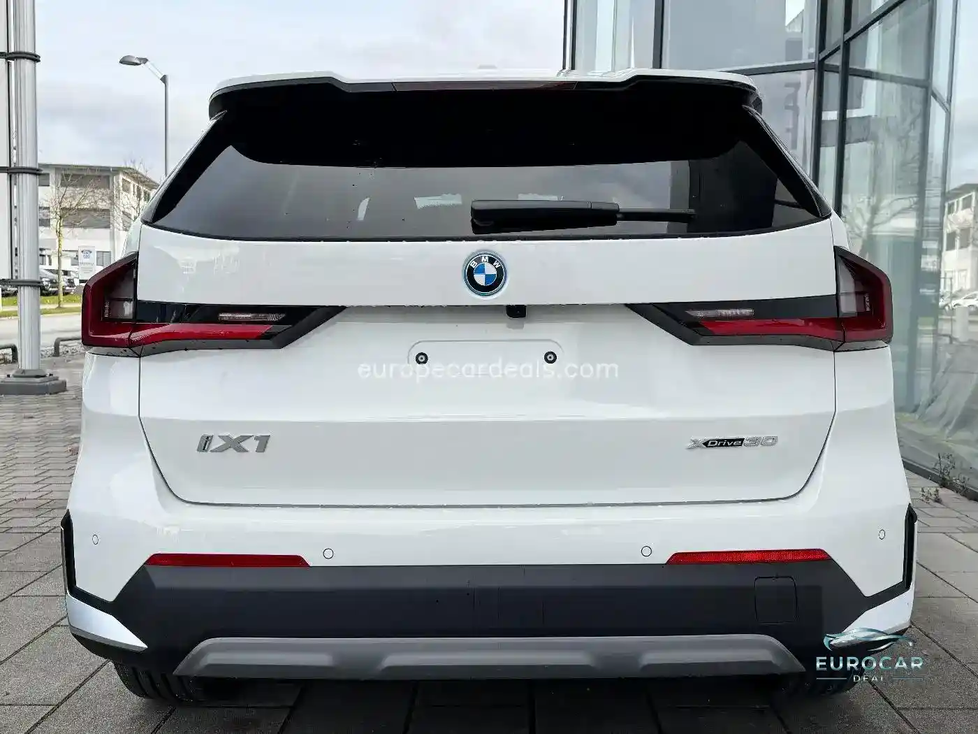 BMW iX1