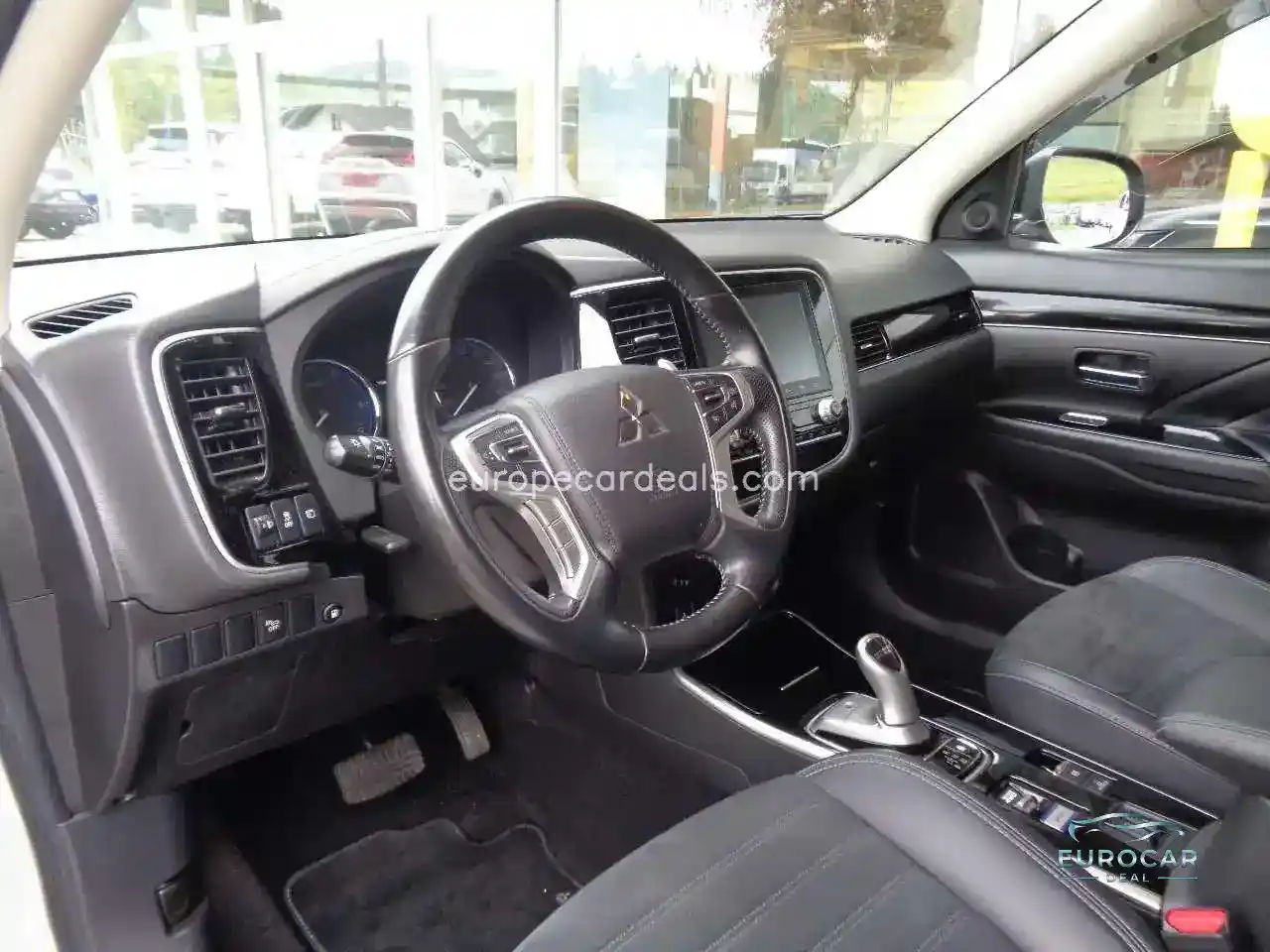 Mitsubishi Plug-in Hybrid Outlander