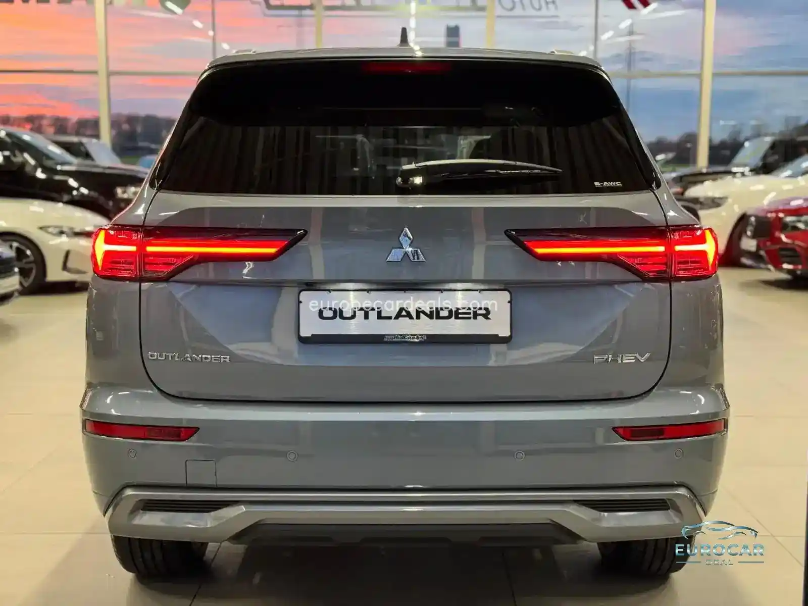 Mitsubishi Plug-in Hybrid Outlander
