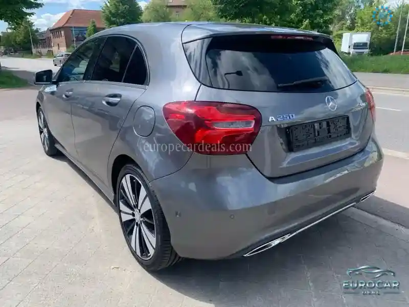 Mercedes-Benz A 250