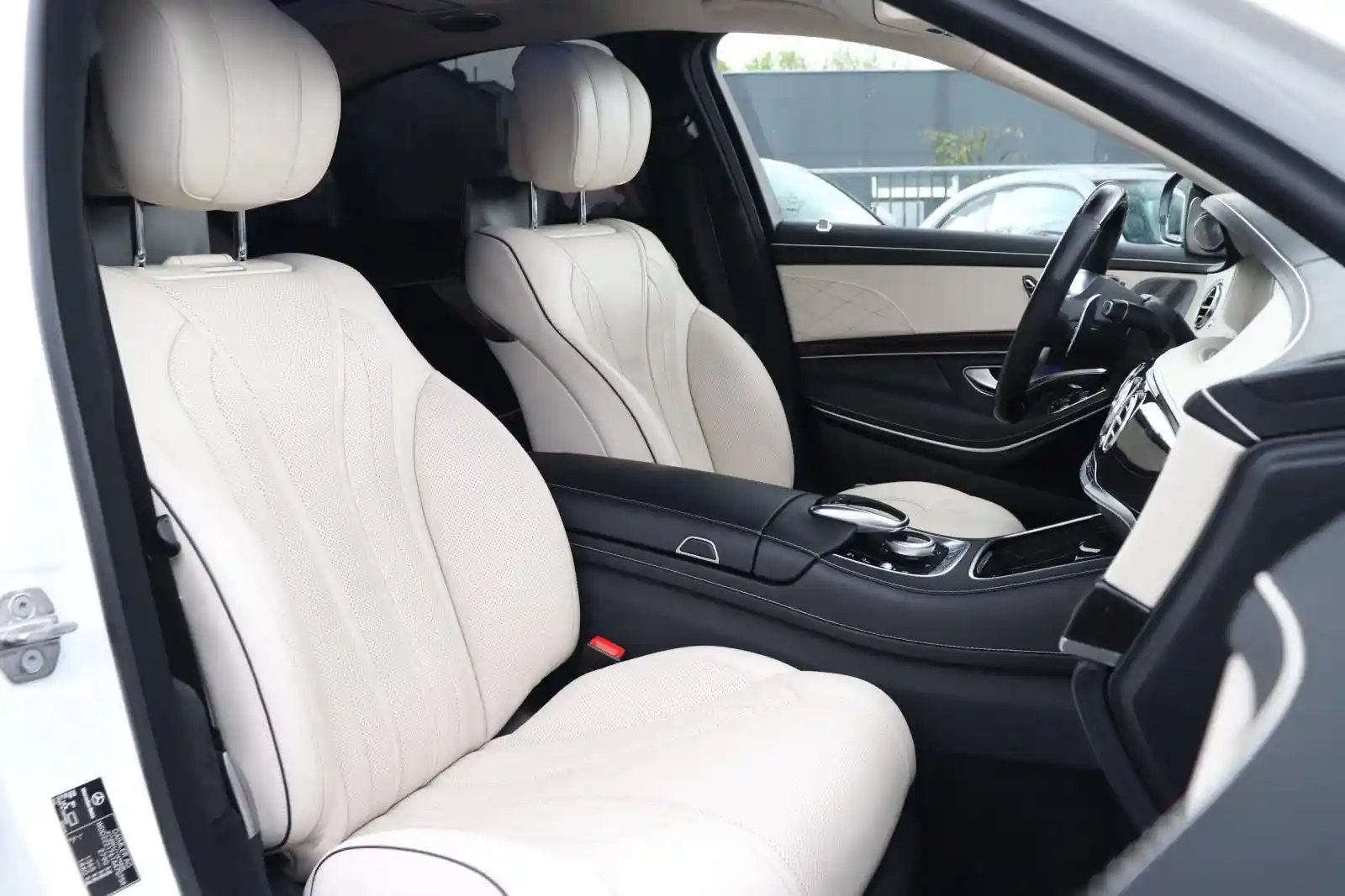 Mercedes-Benz S 600