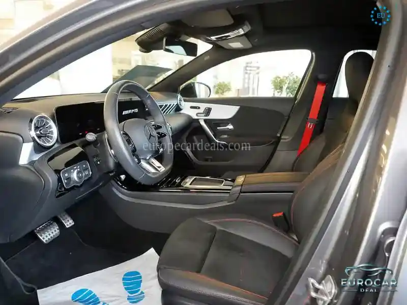 Mercedes-Benz A 35 AMG
