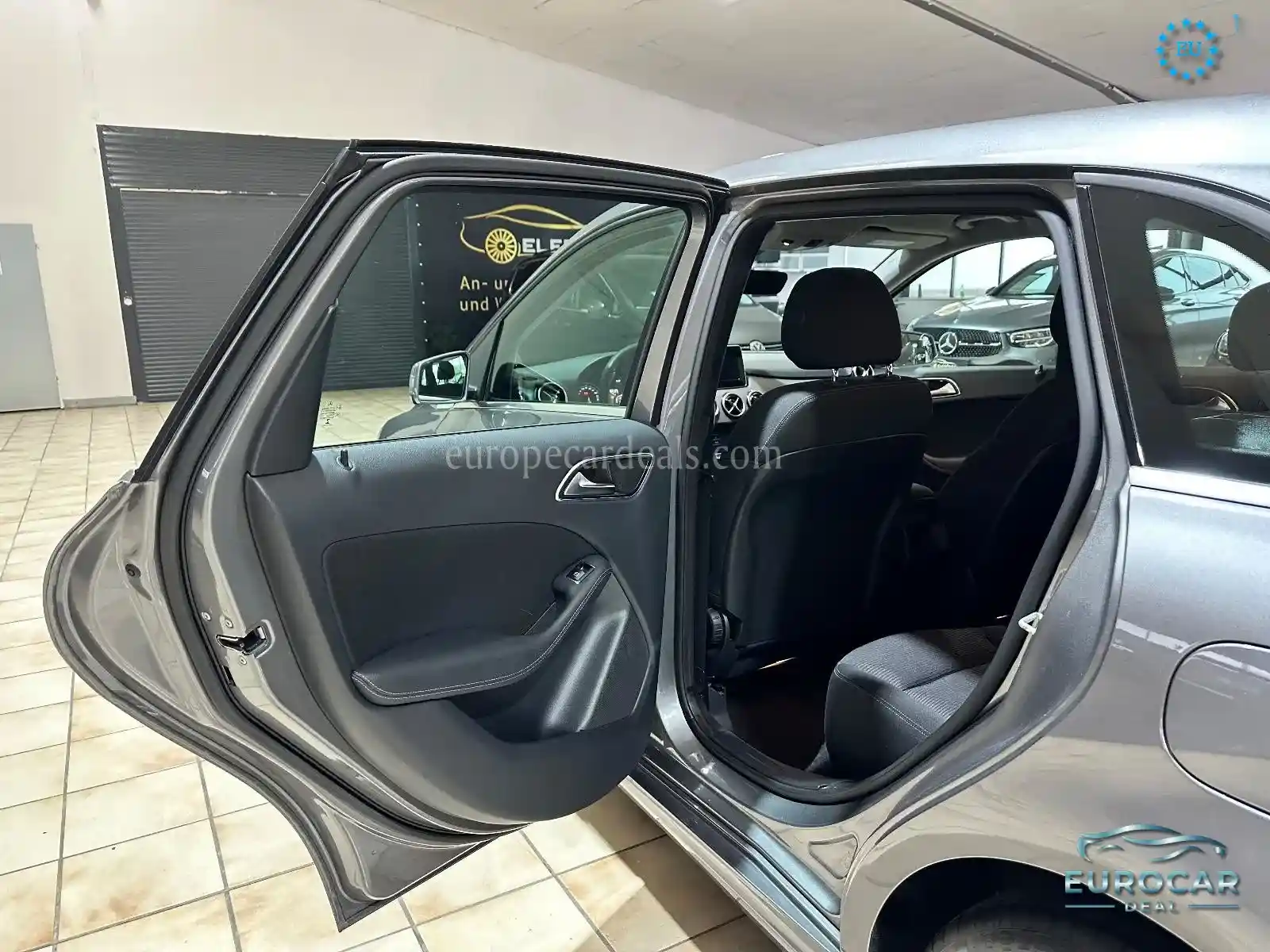 Mercedes-Benz B 220