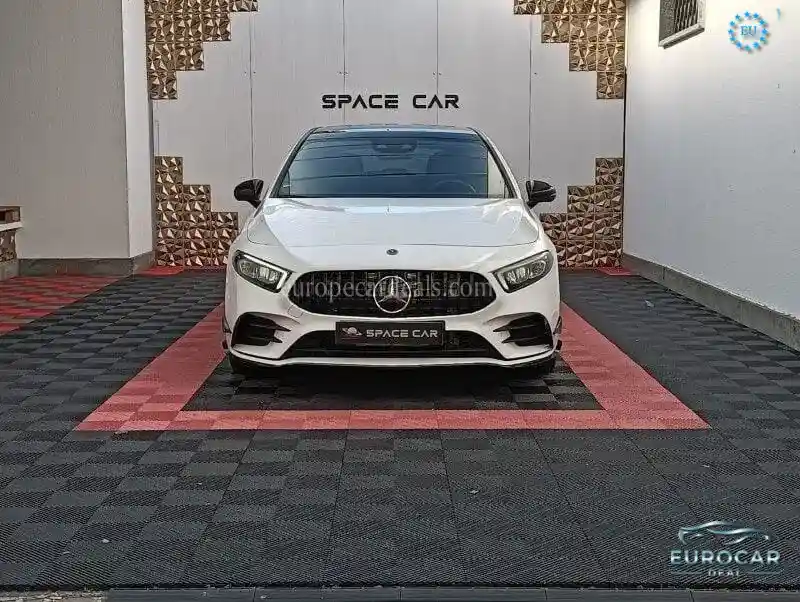 Mercedes-Benz A 220