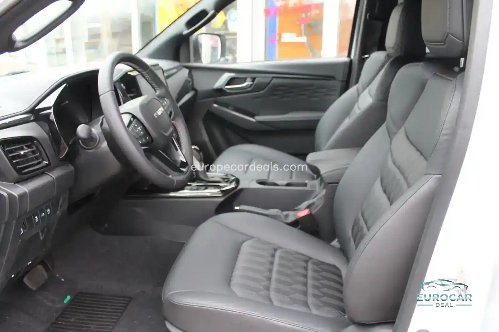 Double Cab 4WD V-CROSS Automatik
