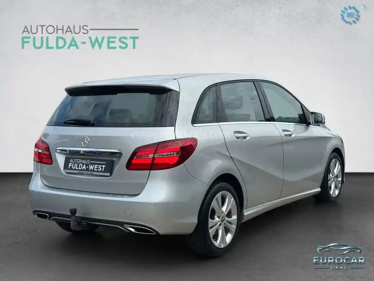 Mercedes-Benz B 200