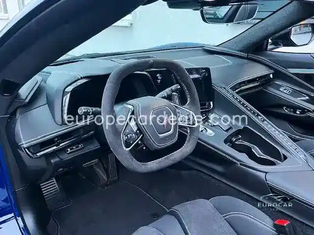 Corvette C8