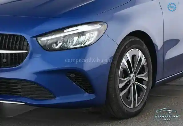 Mercedes-Benz B 220