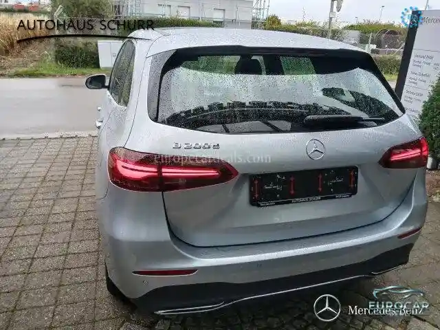 Mercedes-Benz B 200