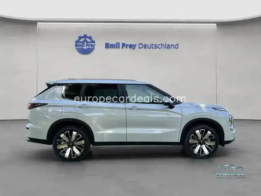Mitsubishi Plug-in Hybrid Outlander