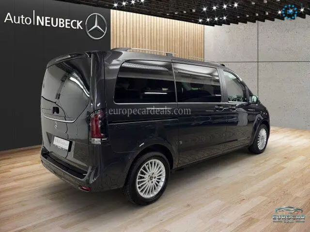Mercedes-Benz V 220