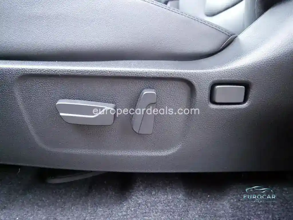 Double Cab 4×4 PDC SHZ LEDER KAMERA LED