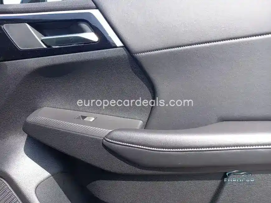Mitsubishi Plug-in Hybrid Outlander