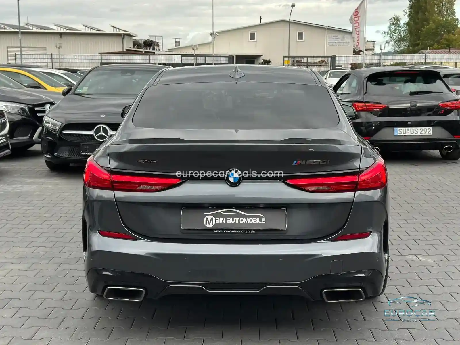 BMW M235