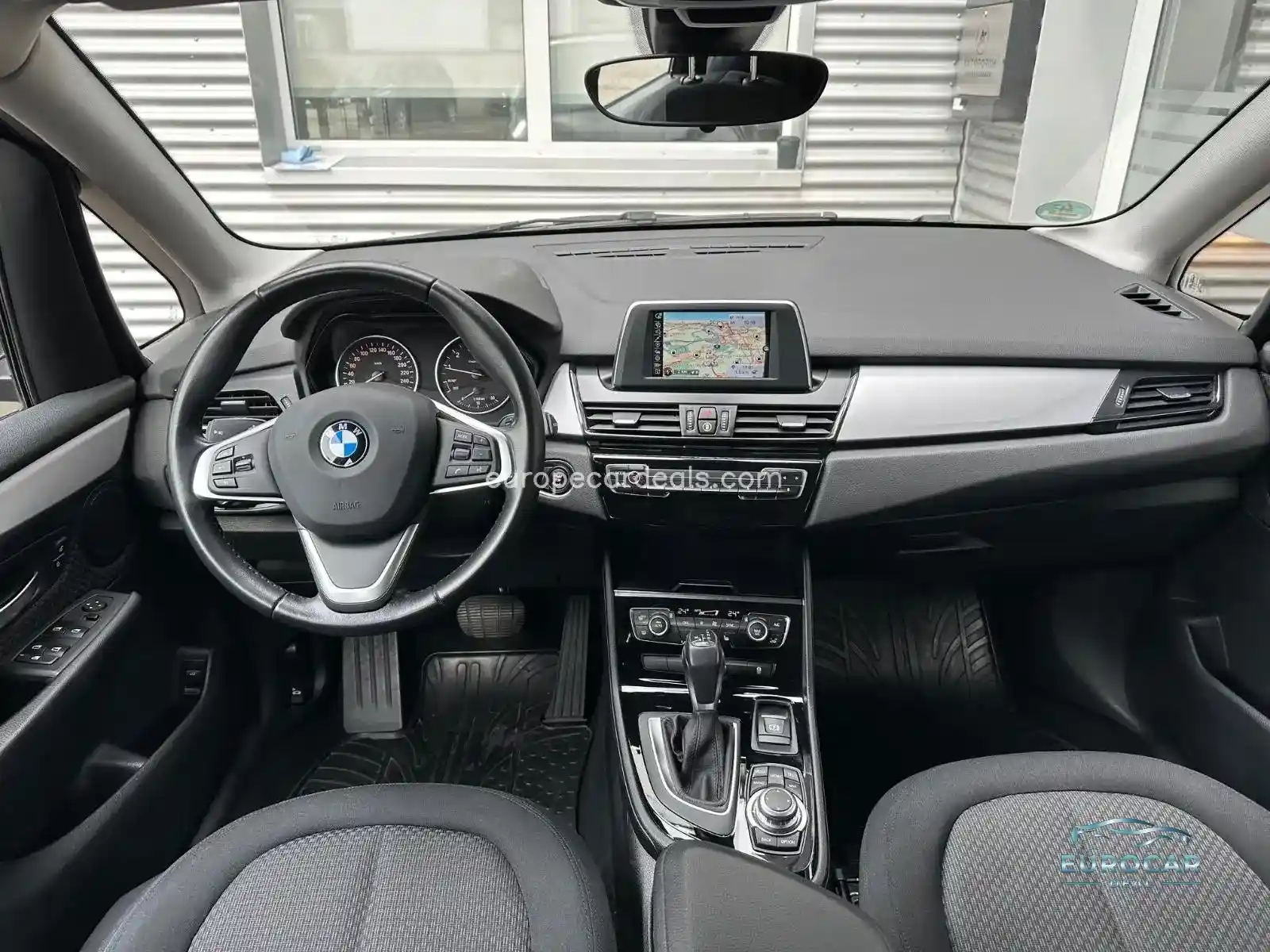 BMW 218
