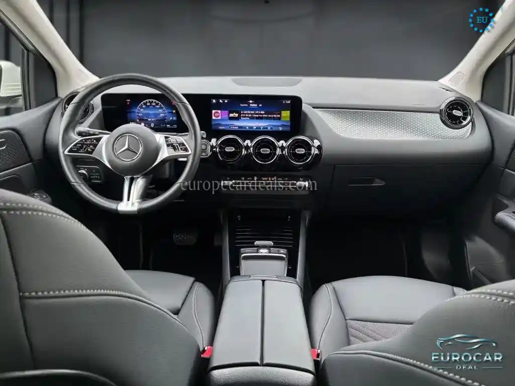 Mercedes-Benz B 180