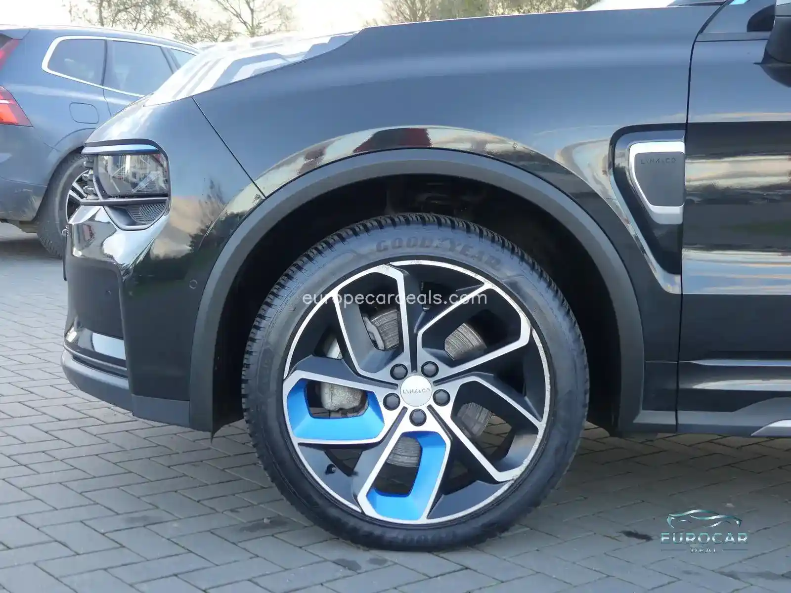 Lynk&Co 01